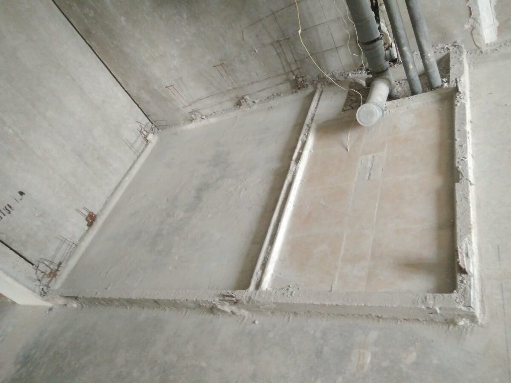 Качественный демонтаж сантехкабины из бетона 