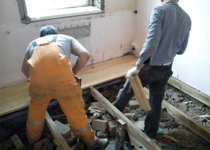 демонтаж деревянного паркета в доме